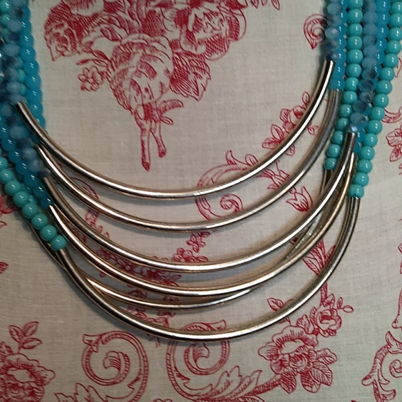 Suzy Shier statement necklace - Picture 4 of 5